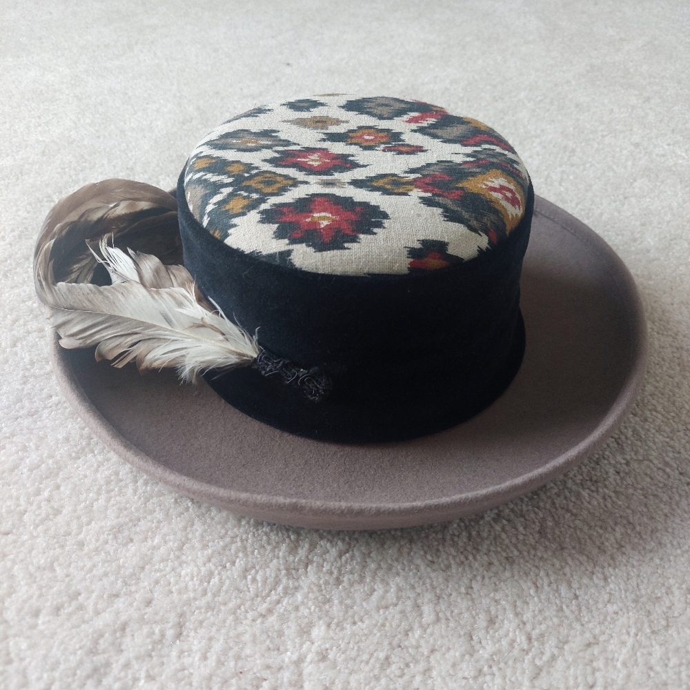 Whittall & Shon Vintage Wool Hat, Feathers - Colorful Leopard/Floral Top
